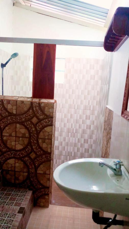 Lena House Flores Hitokalak Luaran gambar