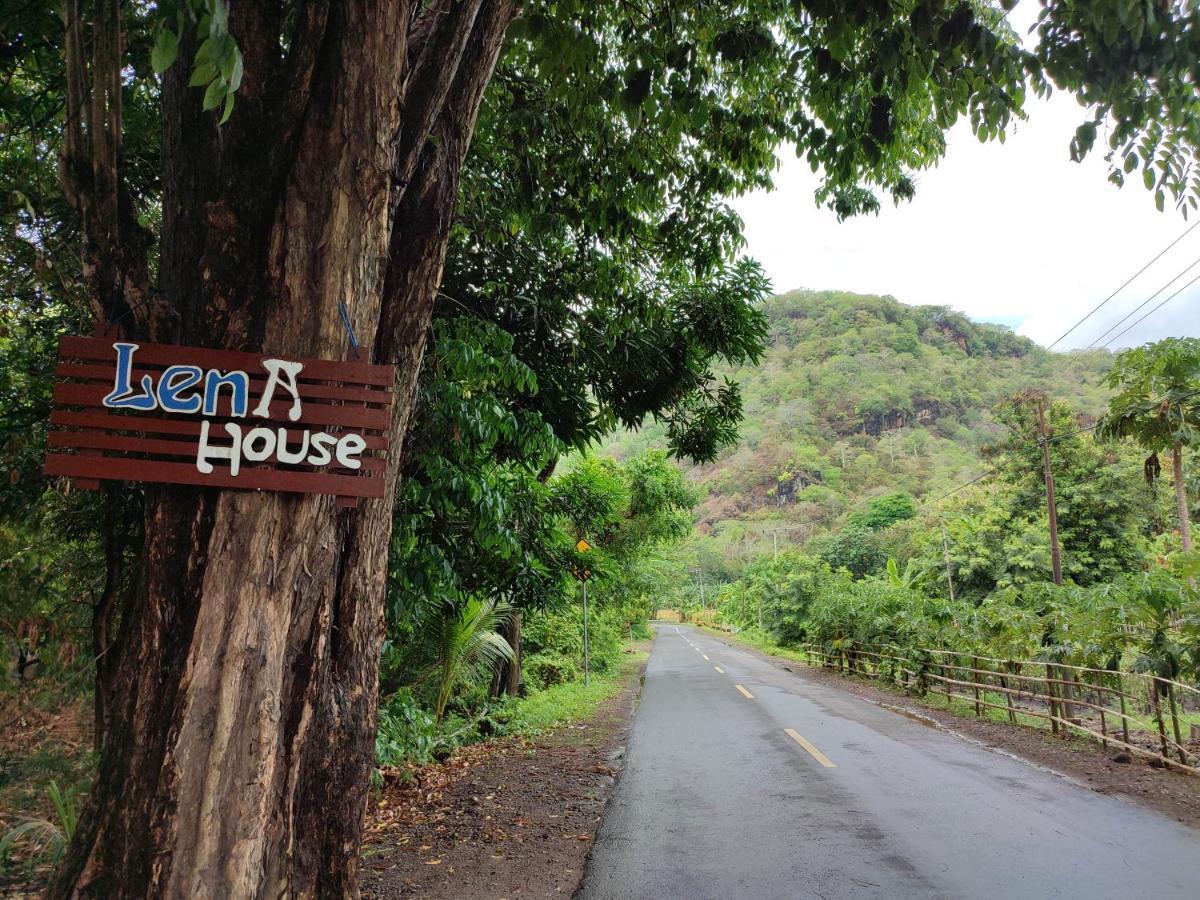 Lena House Flores Hitokalak Luaran gambar